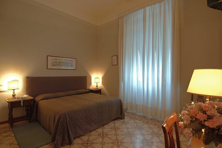 Room 34 of 85