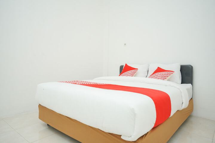 Room 18 of 29