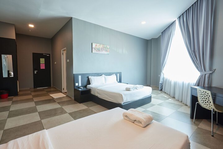Room 30 of 78