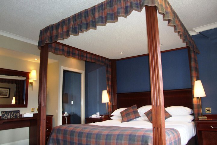 Room 14 of 116