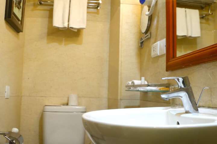 Clean Restrooms