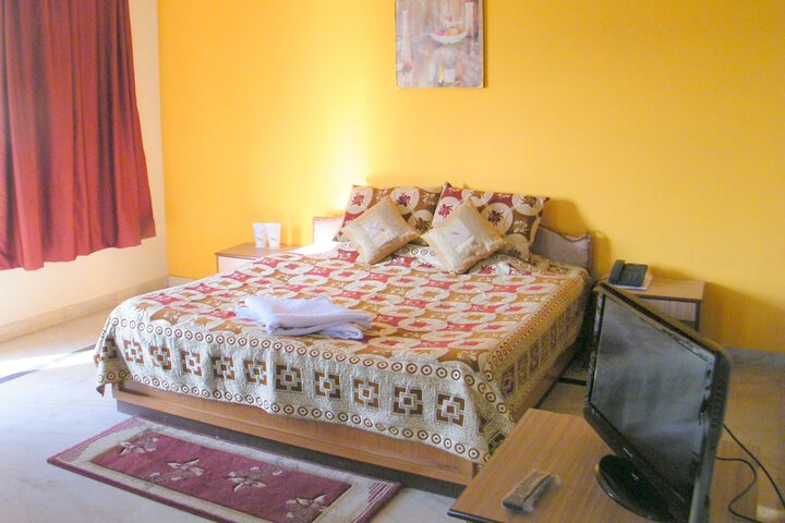 Room 4 of 67