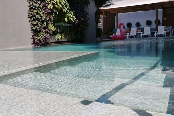 Pool 32 of 59