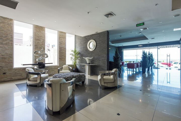 Guest Lobby