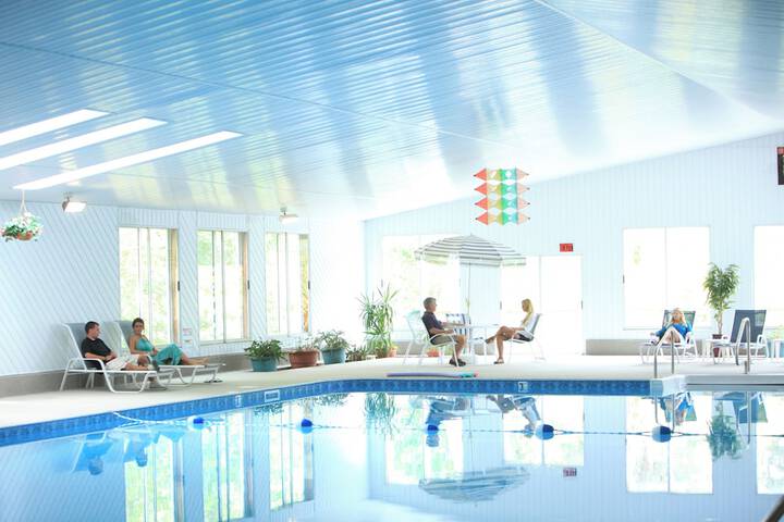 Pool 21 of 30