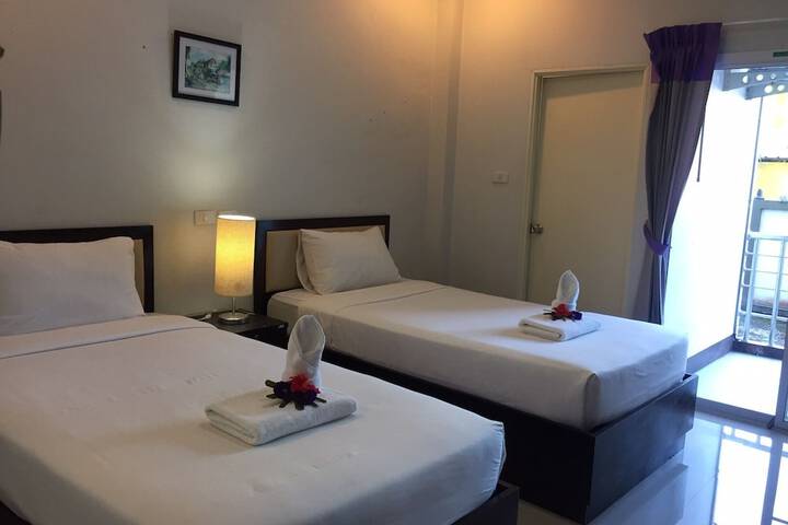 Room 16 of 47
