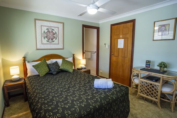 Room 6 of 67