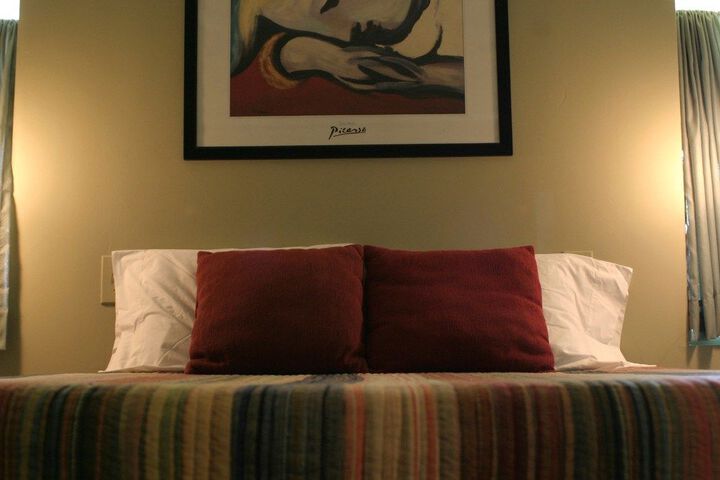 Room 10 of 47