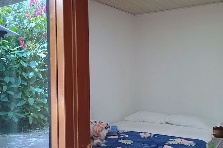 Room 6 of 27