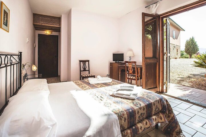 Room 5 of 20