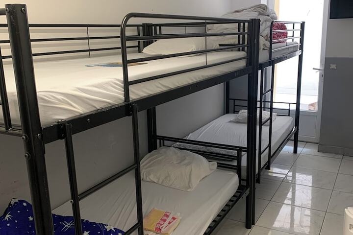 Room 6 of 6