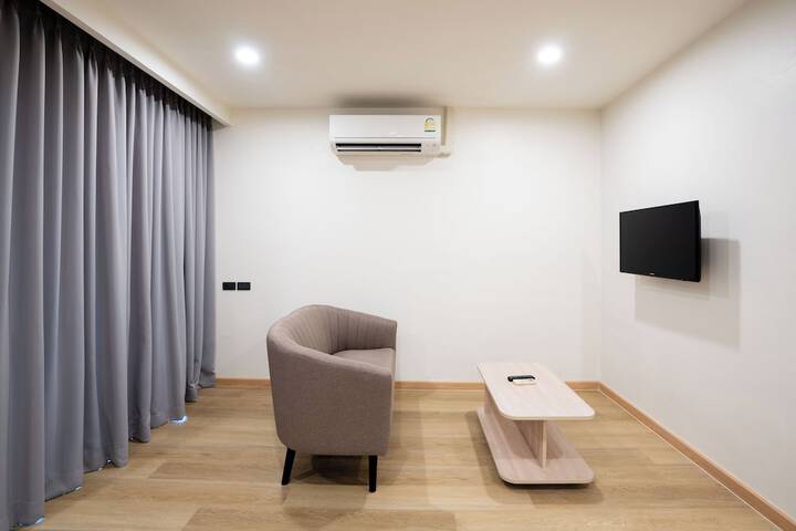 Room 34 of 64