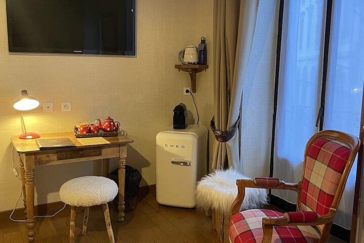 Room 14 of 42