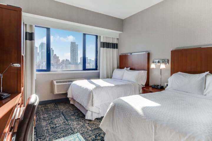 Double Accessible King Size Bed (3 of 8)