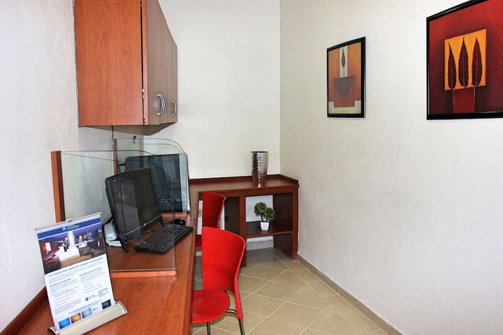 Business Center 56 of 57