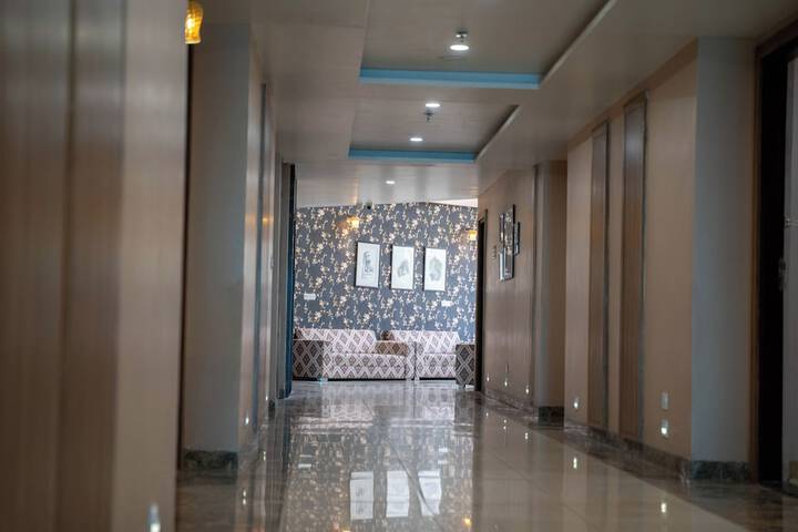 Hotel Interior 10 of 190