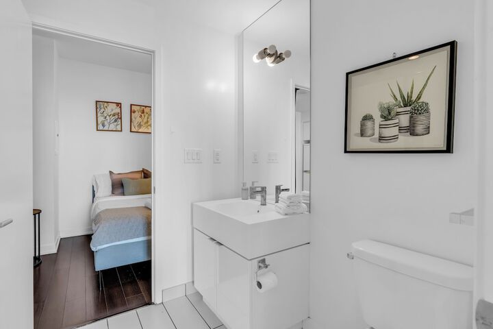 Room 11 of 31