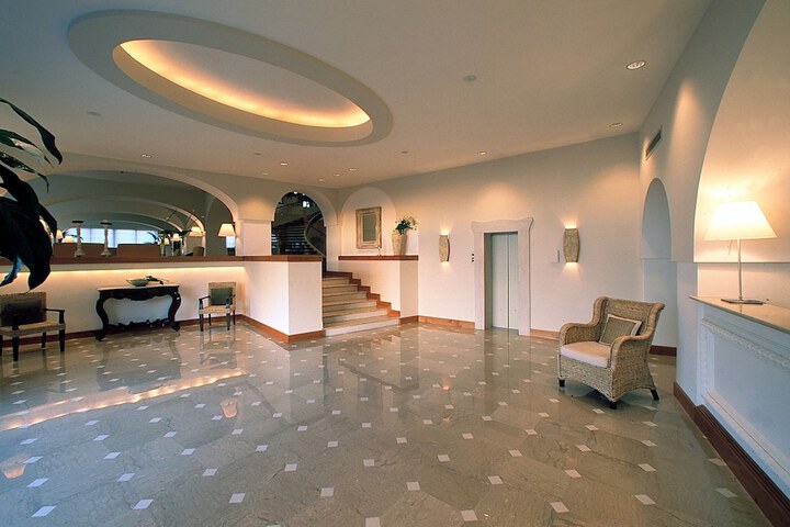 Hotel Lobby
