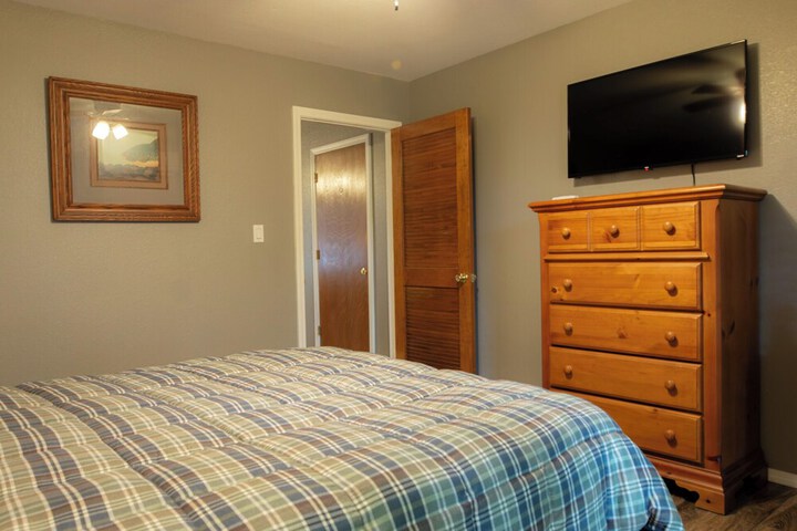 Room 326 of 917