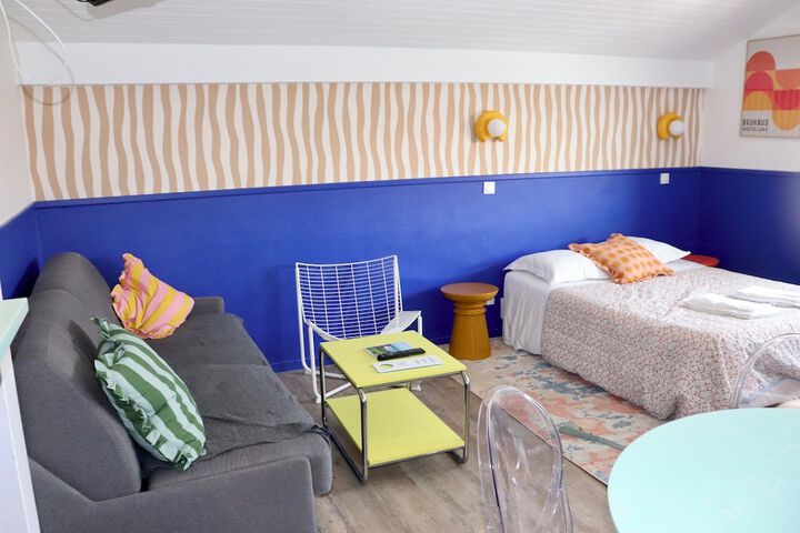 Room 8 of 48