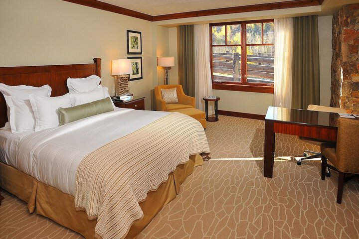 Room 2 of 25