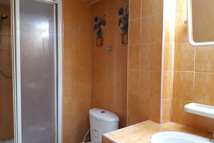 Room 16 of 23