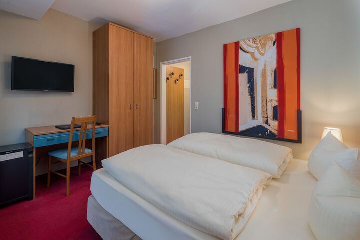 Room 55 of 64