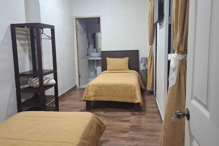 Room 53 of 159