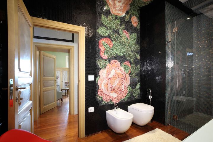 Room 35 of 61