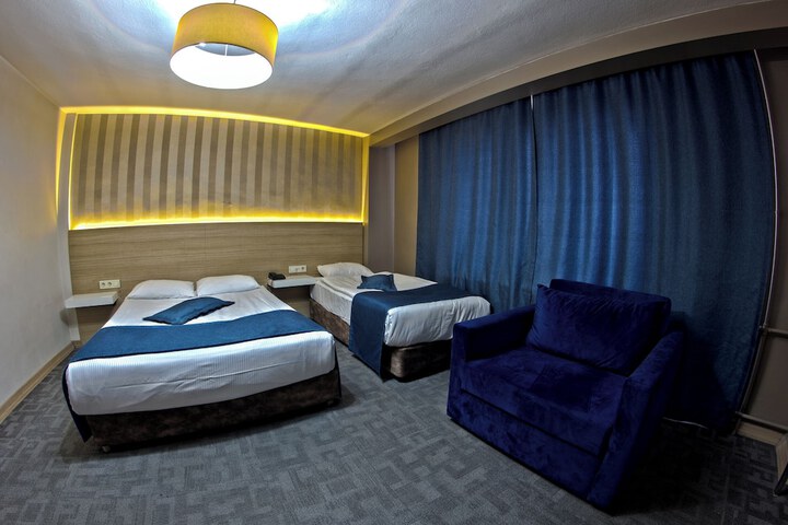Room 25 of 101
