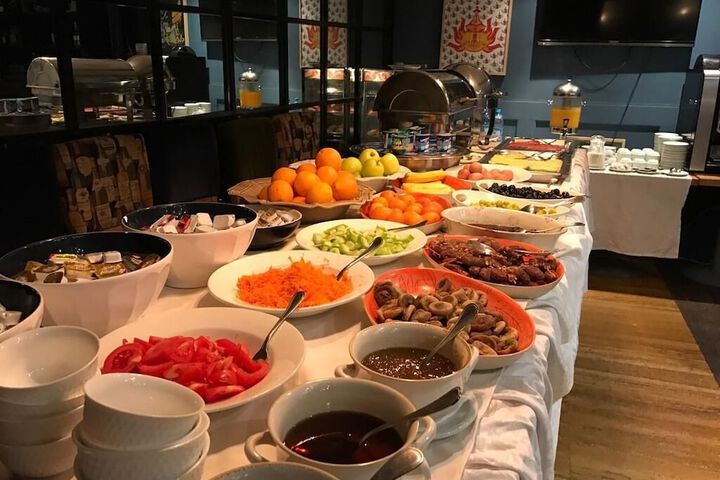 Breakfast buffet