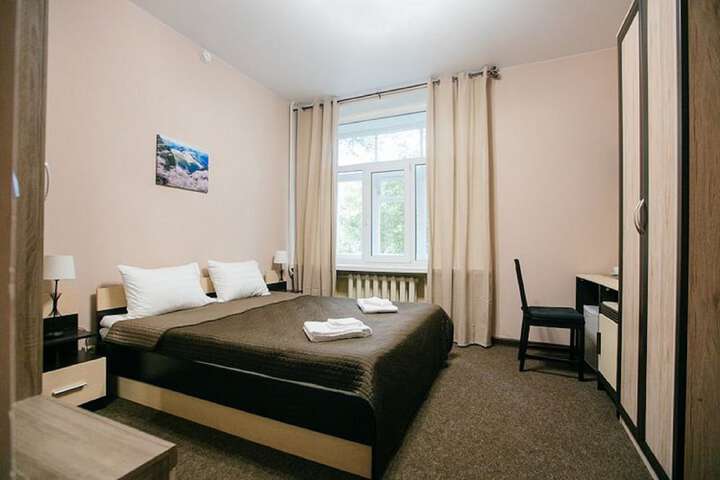 Room 50 of 94