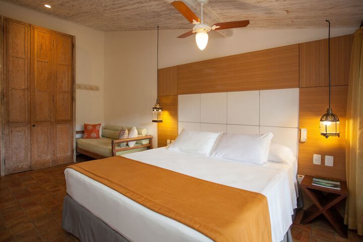 Room 33 of 90