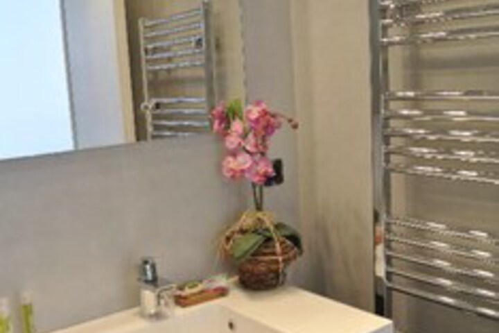 Room 6 of 20