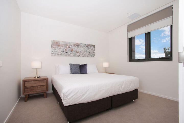 Room 5 of 74
