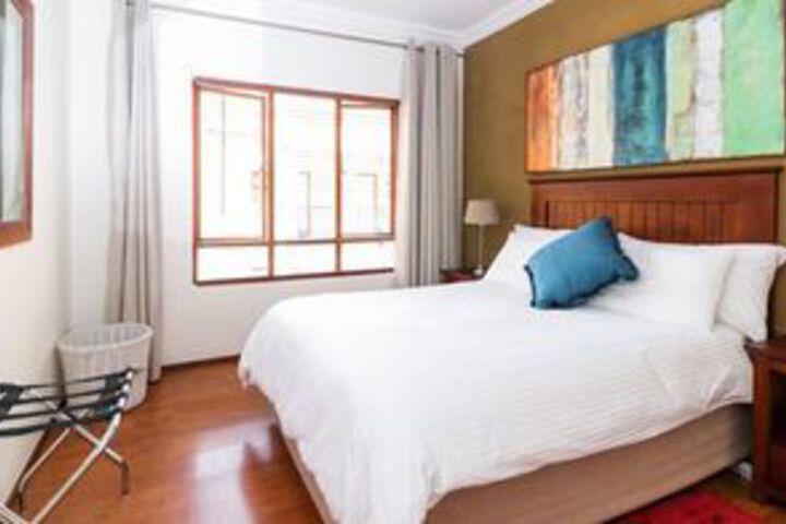 Room 4 of 23