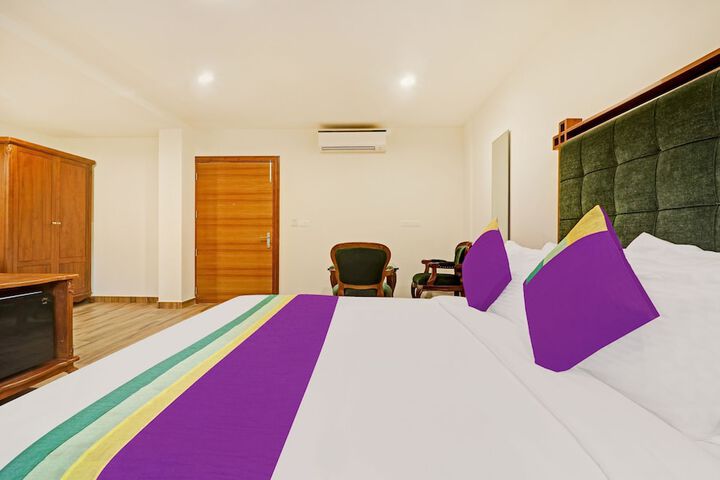 Room 14 of 36