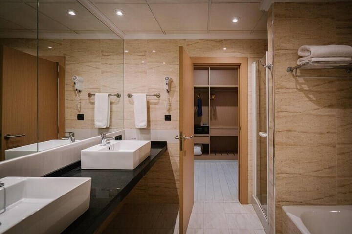 Clean Restrooms