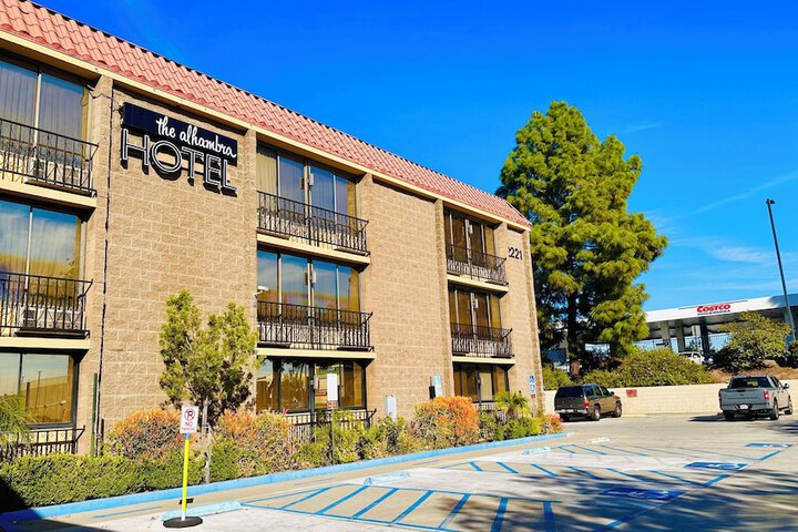 Hotel 71 of 73