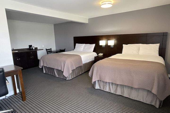 Room 10 of 24