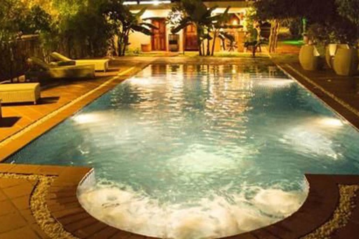 Pool 46 of 117