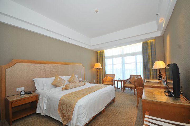 Room 5 of 37
