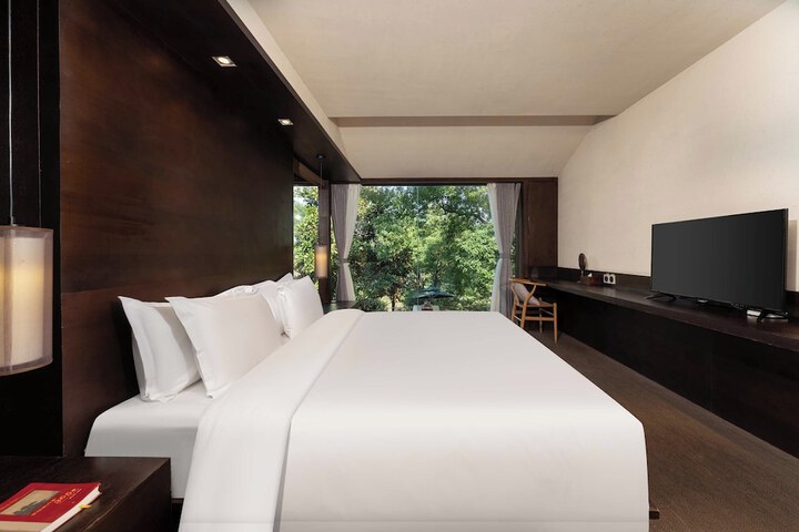 Room 9 of 58