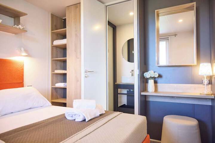 Room 86 of 190