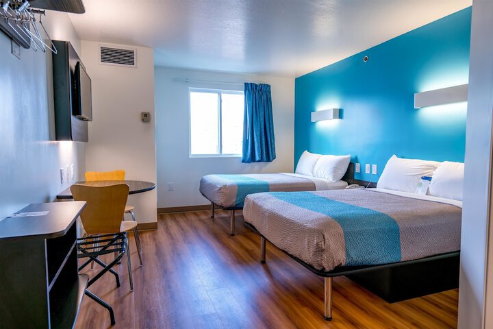 2 Double Beds (5 of 17)