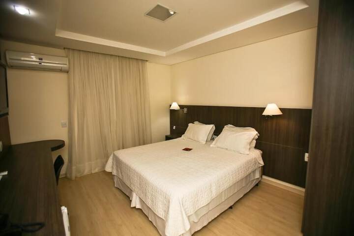 Room 5 of 87