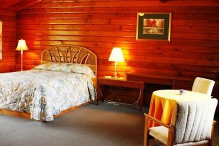 Room 3 of 53