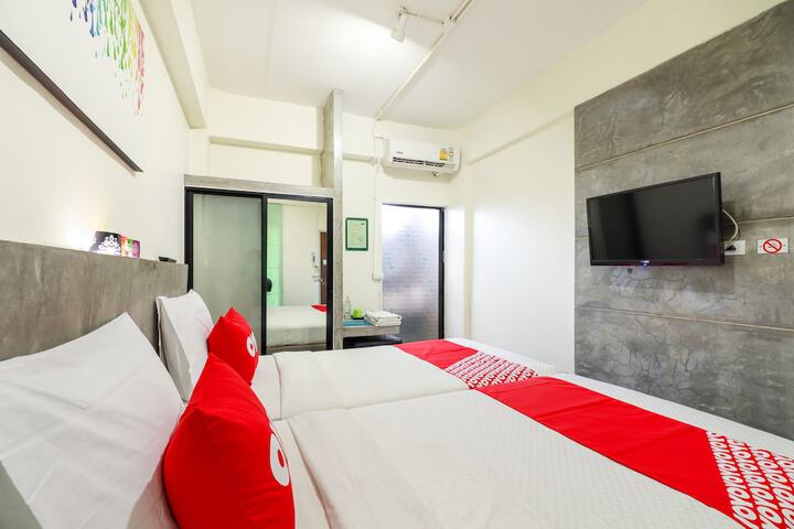 Room 17 of 29