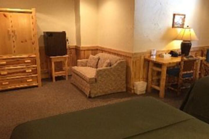 Room 75 of 182