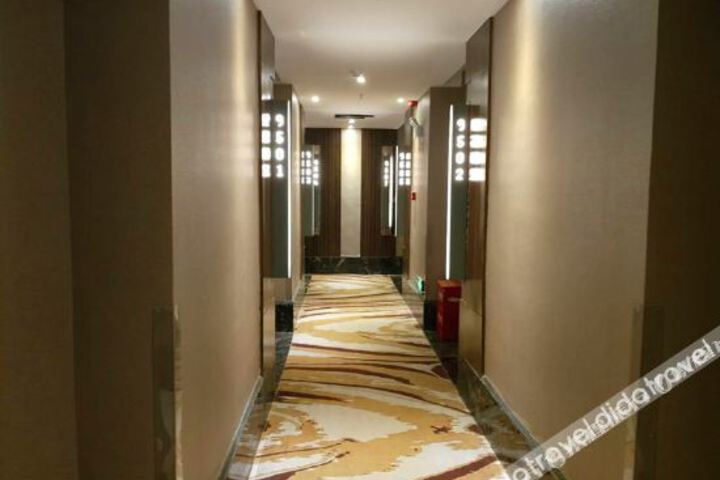Hotel Interior 5 of 21